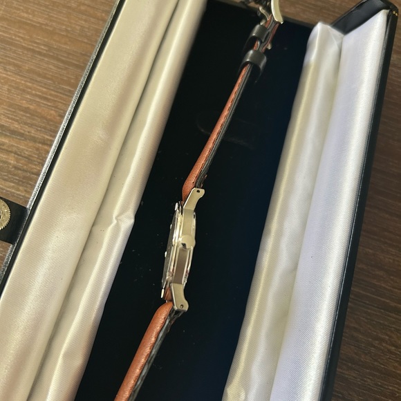 RAYMOND WEIL W1 ladies watch new - Picture 9 of 9